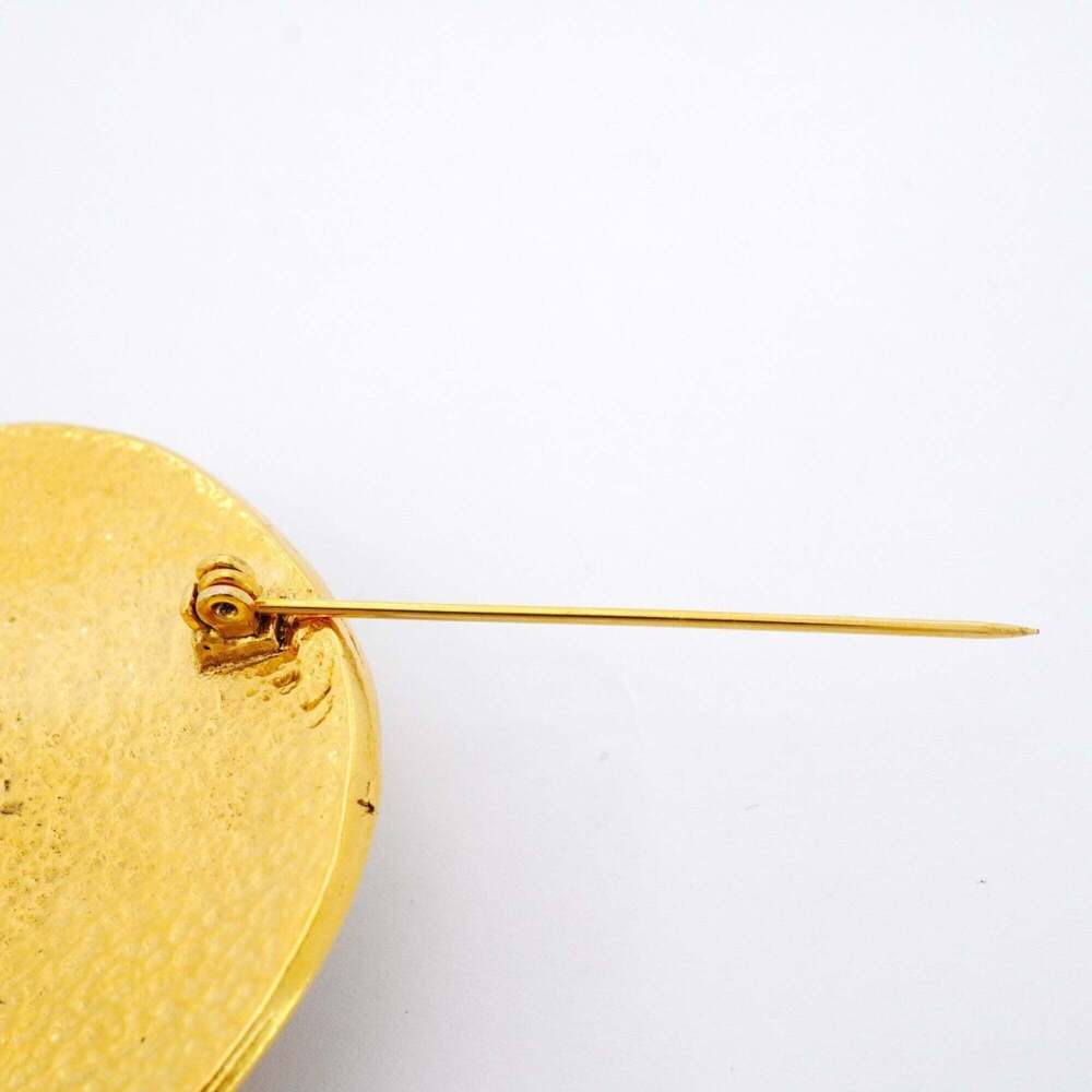 CHANEL Gold Logo Brooch - Picture 7 of 7